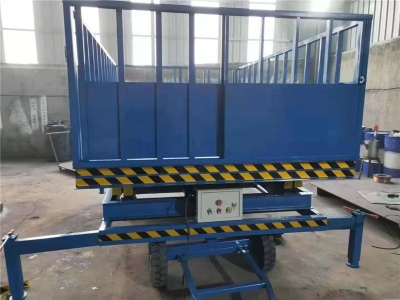 山東濟南章丘客戶定制移動卸豬臺